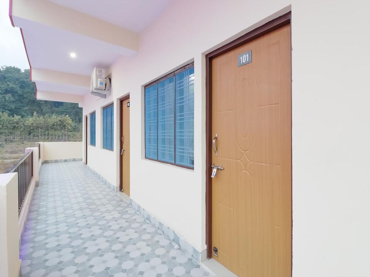 Oyo 84661 Lakshmi Home Stay Jhājra Dış mekan fotoğraf