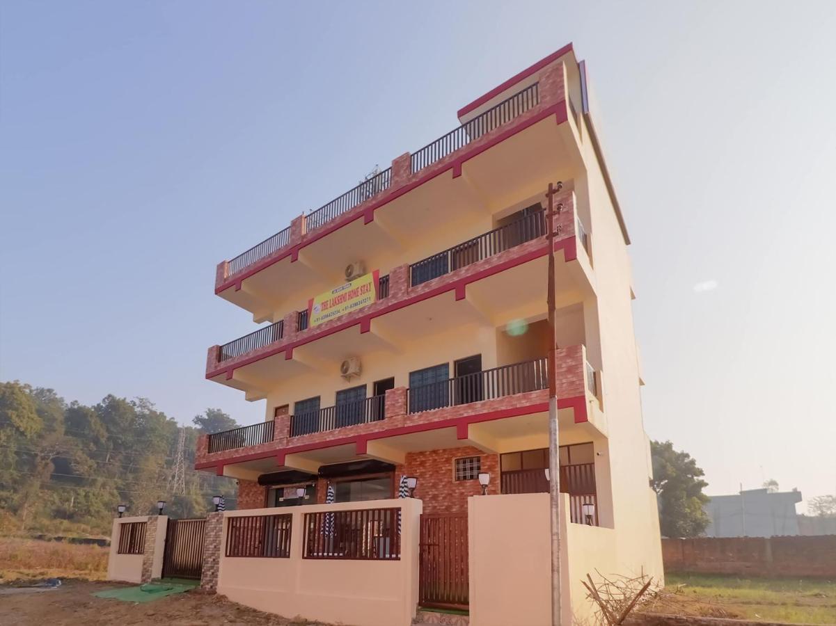 Oyo 84661 Lakshmi Home Stay Jhājra Dış mekan fotoğraf